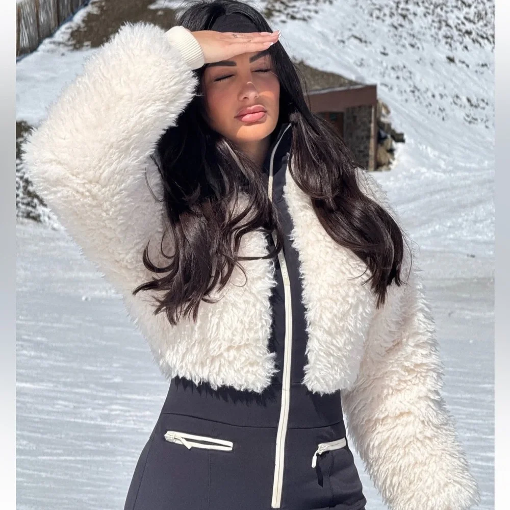 ASOS 4505 Skiing ski jumpsuit with faux fur panels and slim leg - Picture 13 of 14